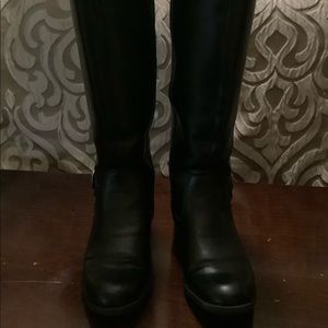 Two tone Naturalizer Black and Brown Boots